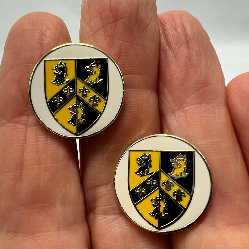 Crest cuff links
